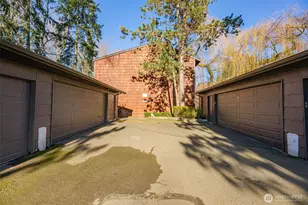 2316 NE 89th St, Seattle, WA 98115 - Photo 32