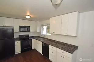 4717 116th St NE, Marysville, WA 98271 - Photo 6