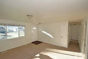 4717 116th St NE, Marysville, WA 98271 - Photo 2