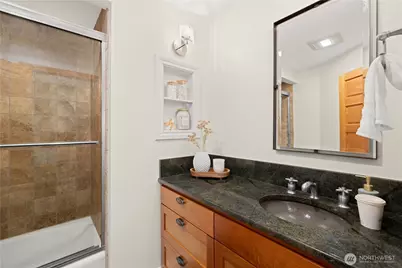 3100 Fairview Avenue E #302, Seattle, WA 98102 - Photo 18