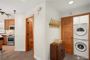 3100 Fairview Ave E, Seattle, WA 98102 - Photo 8