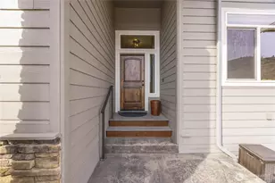 457 Whisper Pl, Chelan, WA 98816 - Photo 2