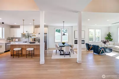 325 J Avenue #Unit A, Snohomish, WA 98290 - Photo 4