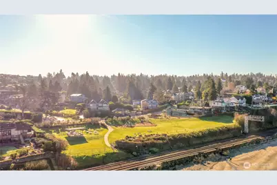 9922 Triton Drive NW #A&B, Seattle, WA 98117 - Photo 32