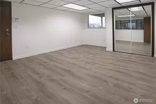 9922 Triton Dr NW, Seattle, WA 98117 - Photo 20