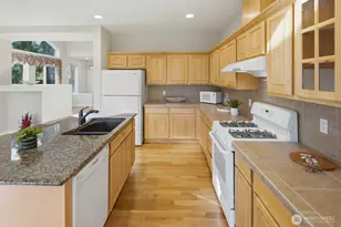 24036 NE Adair Rd, Redmond, WA 98053 - Photo 14