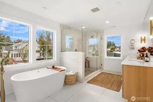 13779 NE 101st St, Kirkland, WA 98033 - Photo 14