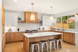 13779 NE 101st St, Kirkland, WA 98033 - Photo 4