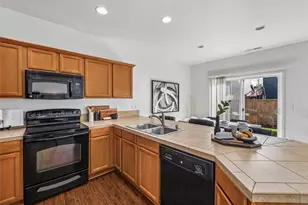 11033 SE 201st St, Kent, WA 98031 - Photo 8