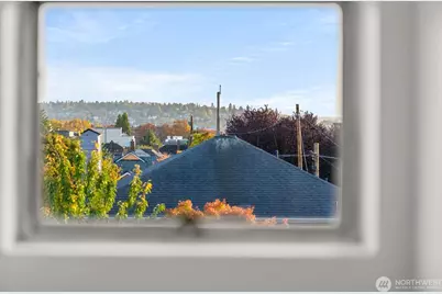 935 NW 61st Street, Seattle, WA 98107 - Photo 4