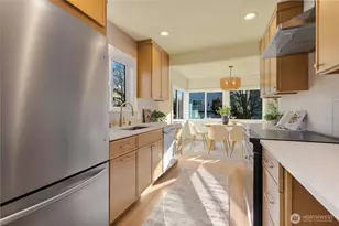 9203 Mary Ave NW, Seattle, WA 98117 - Photo 4