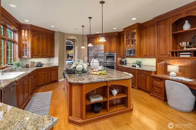 24838 NE 20th Street, Sammamish, WA 98074 - Photo 14