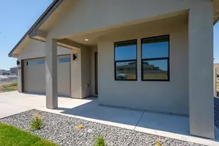 1149 9th Ave NE, Ephrata, WA 98823 - Photo 2