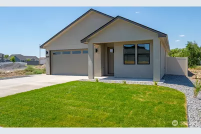 1149 9th Avenue NE, Ephrata, WA 98823 - Photo 1