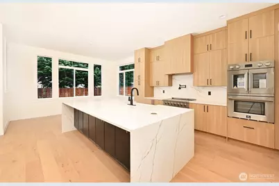 17526 Fremont Avenue N, Shoreline, WA 98133 - Photo 12