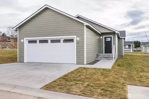 123 E 9th Ave, Moses Lake, WA 98837 - Photo 1