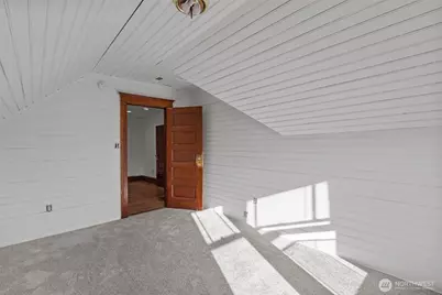 414 NE 42nd Street, Seattle, WA 98105 - Photo 28