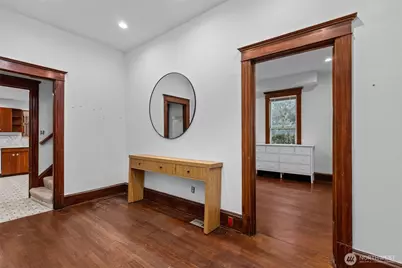 414 NE 42nd Street, Seattle, WA 98105 - Photo 16