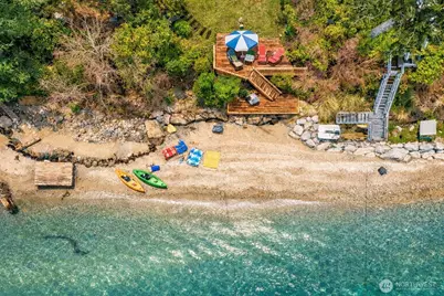 913 E Herron Blvd, Herron Island, WA 98349 - Photo 2