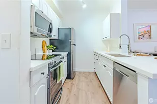 801 Rainier Ave N, Renton, WA 98057 - Photo 6