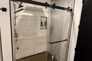 829 S 242nd St, Des Moines, WA 98198 - Photo 6