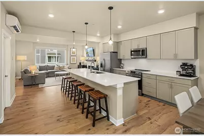 22928 80th Park West, Edmonds, WA 98026 - Photo 2