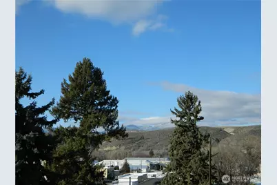 311 Tonasket Avenue, Tonasket, WA 98855 - Photo 6