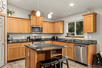 5901 45th Avenue Ct E, Tacoma, WA 98443 - Photo 6