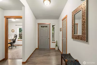 5901 45th Avenue Ct E, Tacoma, WA 98443 - Photo 16