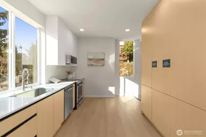 1014 A NE 70th Street, Seattle, WA 98115 - Photo 20