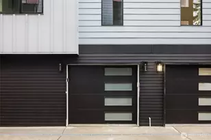 1014 A NE 70th St, Seattle, WA 98115 - Photo 4