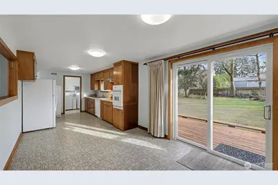 16852 35th Avenue S, SeaTac, WA 98188 - Photo 10