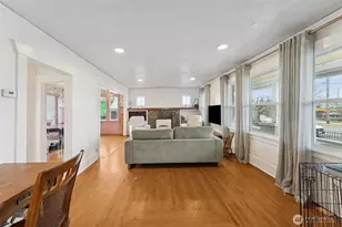 413 2nd St NE, Puyallup, WA 98372 - Photo 2