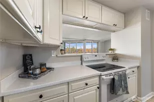 9500 Rainier Ave S, Seattle, WA 98118 - Photo 14