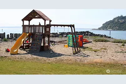 8201 Olympic View Lane, Clinton, WA 98236 - Photo 34