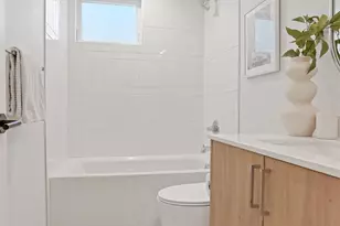 9020 13th Ave NW, Seattle, WA 98117 - Photo 32