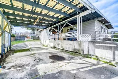 17028 Larch Way, Lynnwood, WA 98037 - Photo 26