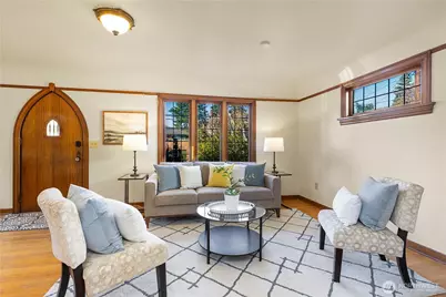 8240 17th Avenue NE, Seattle, WA 98115 - Photo 4