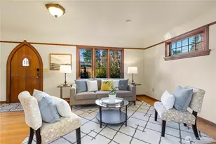 8240 17th Ave NE, Seattle, WA 98115 - Photo 4