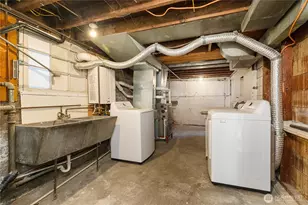 8240 17th Ave NE, Seattle, WA 98115 - Photo 22