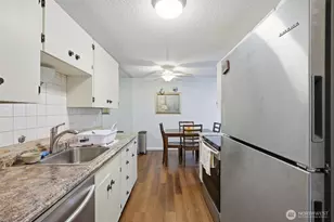 10457 Des Moines Memorial Dr S, Seattle, WA 98168 - Photo 4