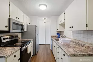 10457 Des Moines Memorial Dr S, Seattle, WA 98168 - Photo 8