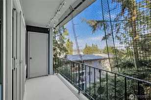 10457 Des Moines Memorial Dr S, Seattle, WA 98168 - Photo 24