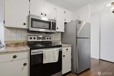 10457 Des Moines Memorial Drive S #307, Seattle, WA 98168 - Photo 18