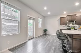 2037 81st Ave E, Edgewood, WA 98371 - Photo 10