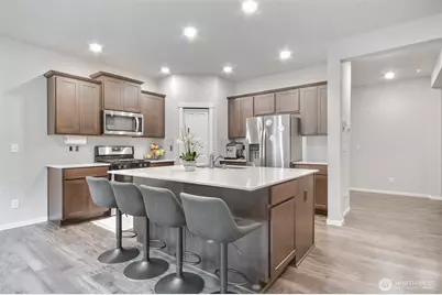 2037 81st Avenue E, Edgewood, WA 98371 - Photo 6