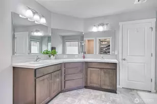 2037 81st Ave E, Edgewood, WA 98371 - Photo 14