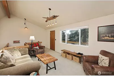 1015 Honeymoon Lake Drive, Greenbank, WA 98253 - Photo 16