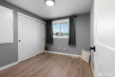 531 NW Fairhaven Drive, Oak Harbor, WA 98277 - Photo 14