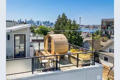 2220 Franklin Avenue E #C, Seattle, WA 98102 - Photo 4